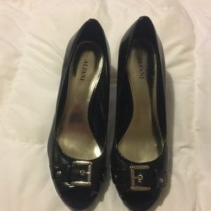 Alfani peep toe heels